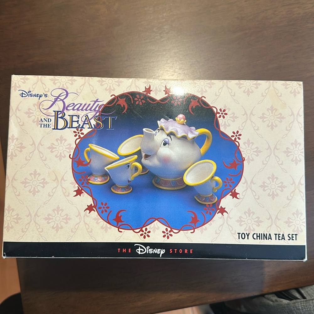 NWT - Vintage Disney Beauty and the Beast Vintage Porcelain Tea Set of 6 Pieces